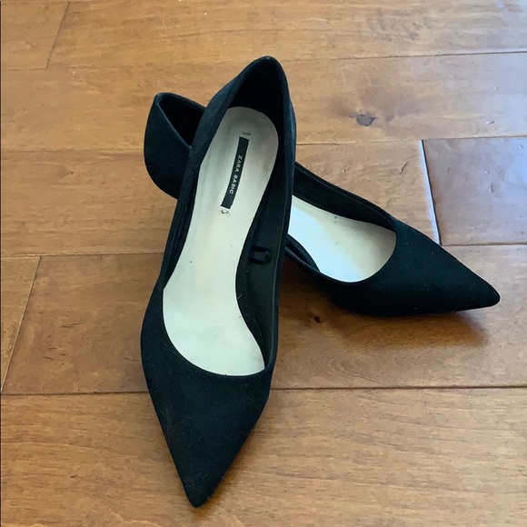 Zara Shoes - Zara black pumps